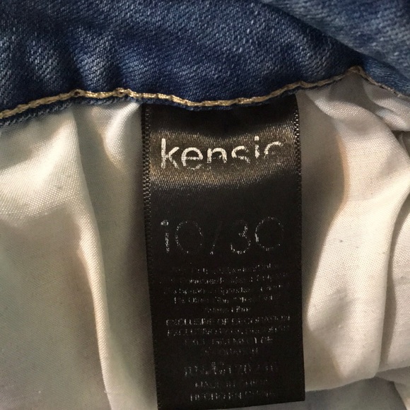 Kenzie Embroidered Floral Jean shorts Size 10 - Picture 4 of 7